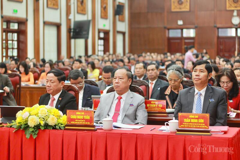 Lãnh đạo tỉnh Gia Lai tham dự đại hội