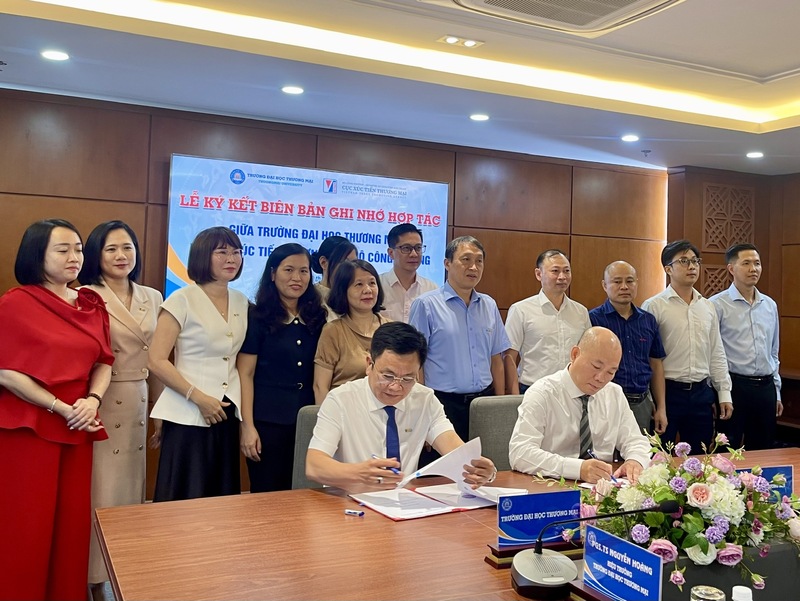 Lễ ký kết Biên bản ghi nhớ hợp tác giữa Cục Xúc tiến thương mại và Trường Đại học Thương mại