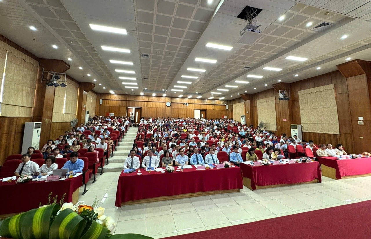 2908-hn-trien-khai-nv-thpt2.jpg