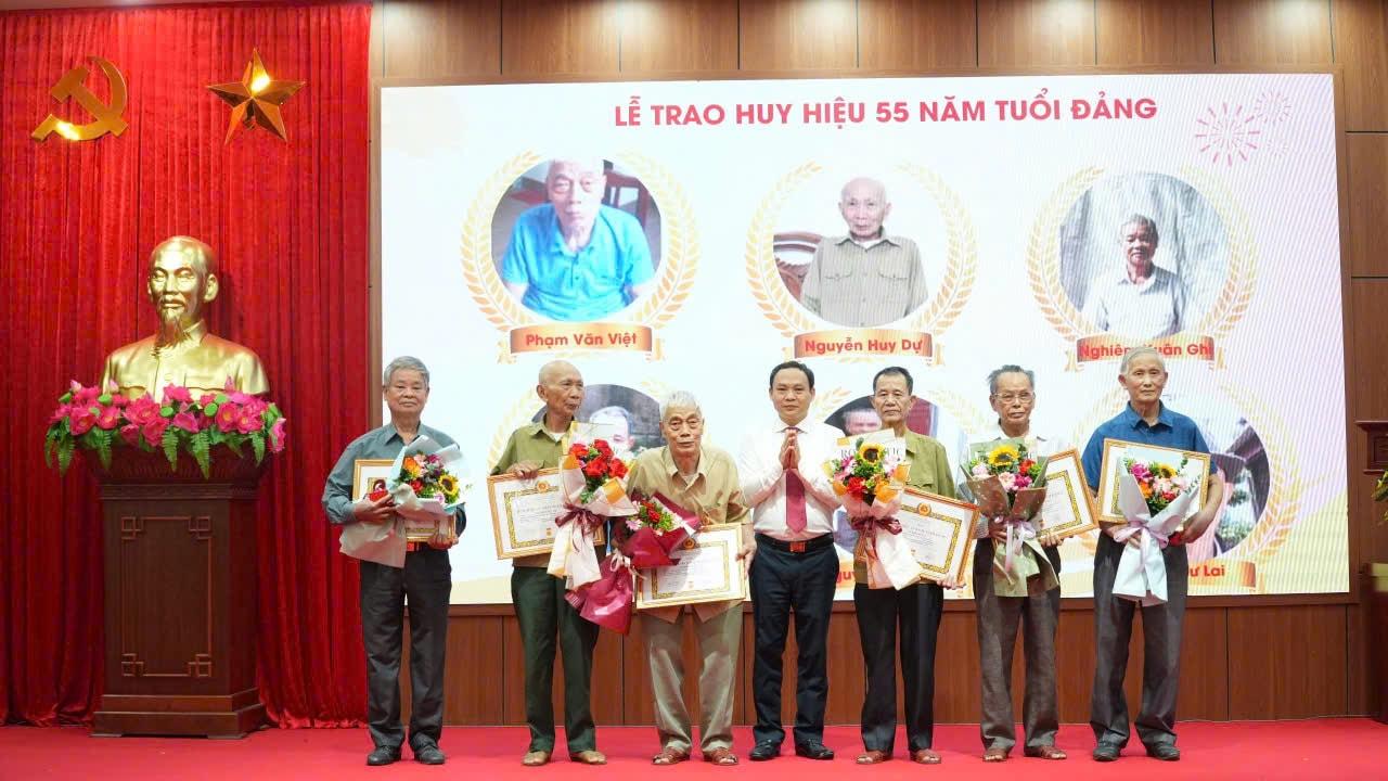 hh-dang-xa-phuong-duc9.jpg