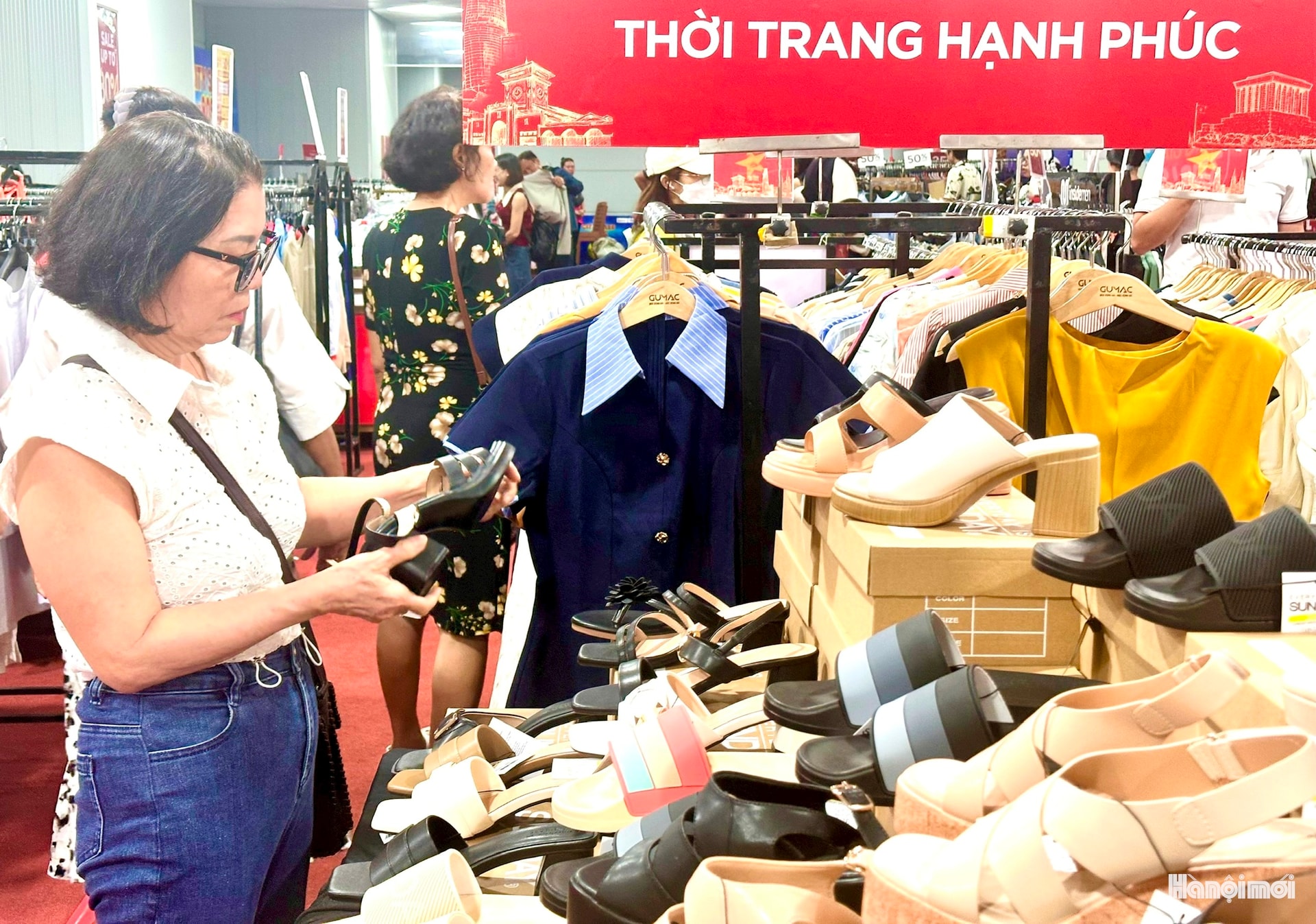 W_sale-tphcm.jpg