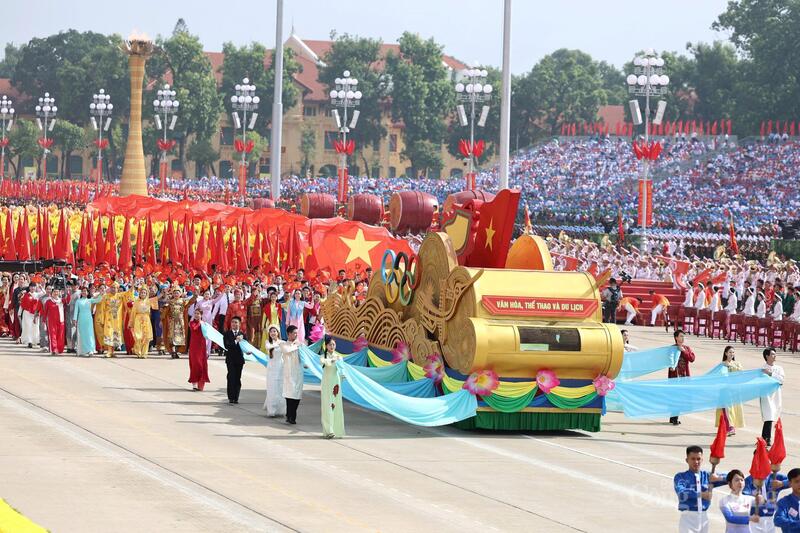 Khối văn hóa, thể thao rực rỡ sắc màu. Ảnh: Nam Nguyễn