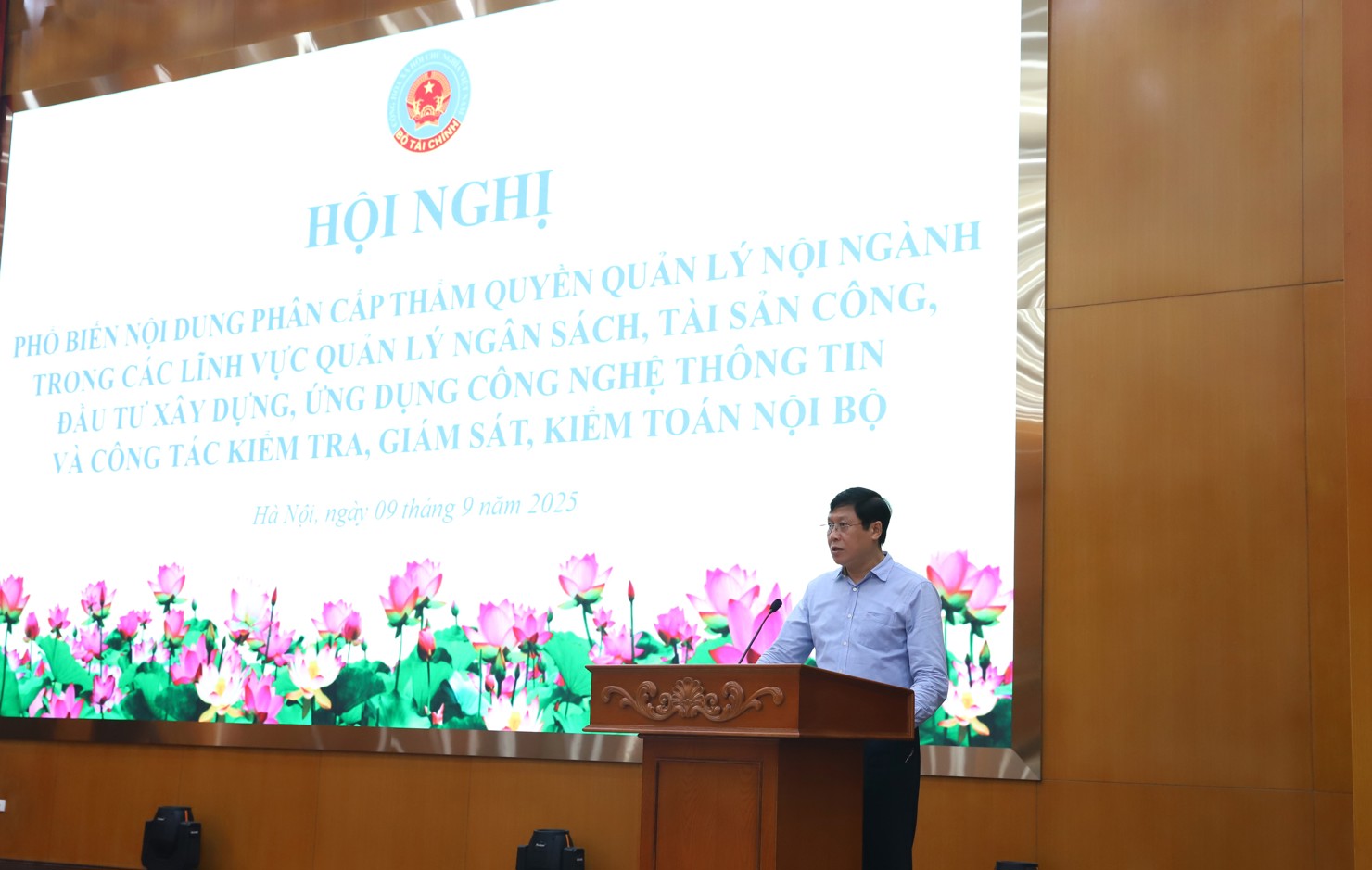 Ông Nguyễn Đức Thọ - Phó Cục trưởng Cục Kế hoạch - Tài chính (Bộ Tài chính) phát biểu tại Hội nghị.