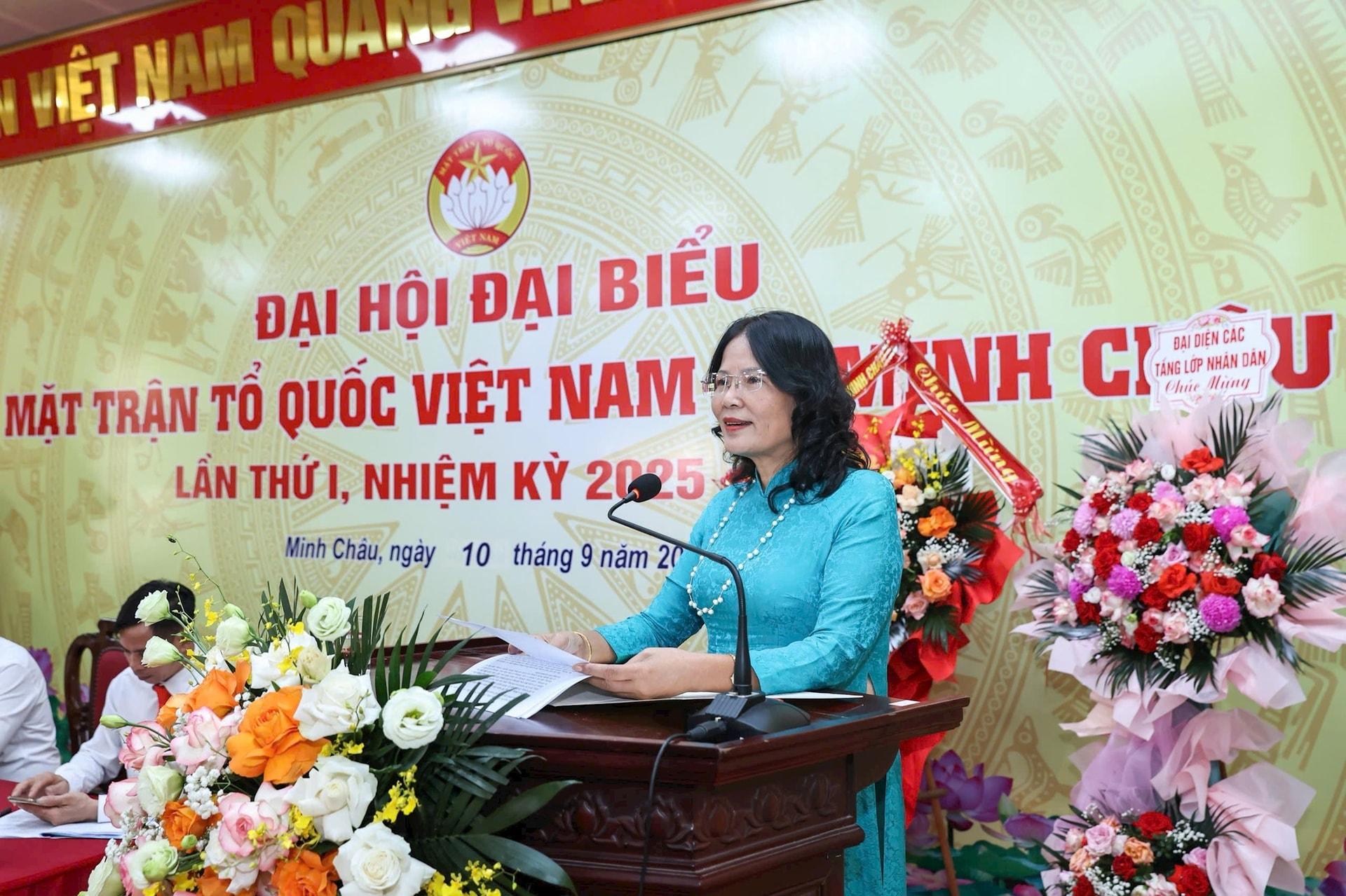 Phó Chủ tịch Ủy ban MTTQ Việt Nam thành phố Hà Nội Nguyễn Thị Kim Dung phát biểu tại Đại hội. Ảnh: Quang Vinh
