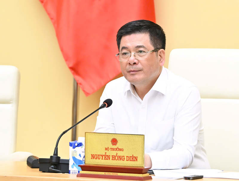 Bộ trưởng Nguyễn Hồng Diên chủ trì hội nghị. Ảnh: Cấn Dũng.