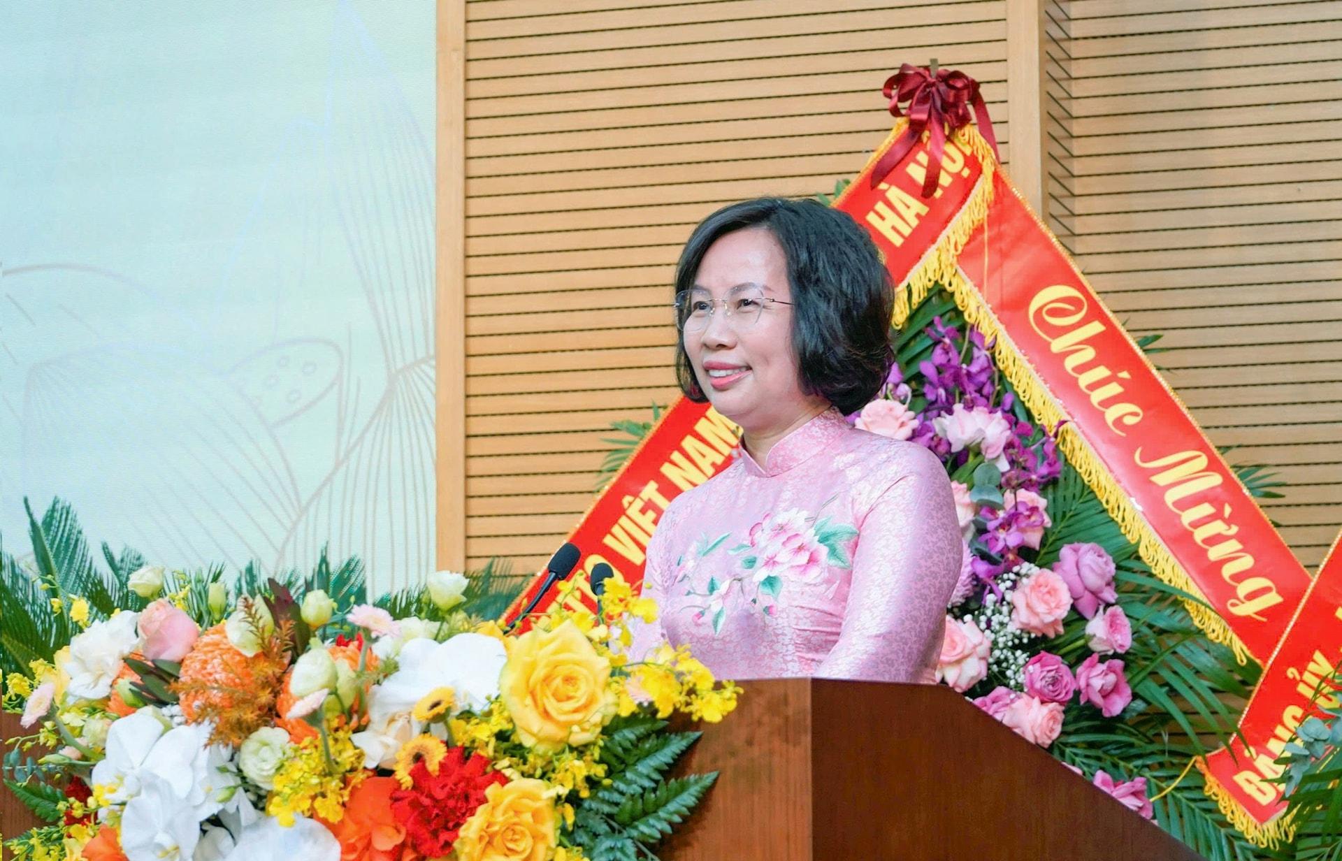 bui-huyen-mai.jpg
