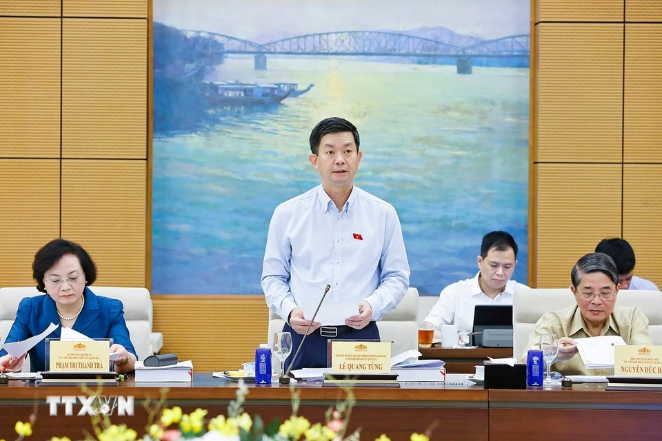 chu-tich-quoc-hoi-chu-tri-phien-hop-thu-hai-hoi-dong-bau-cu-quoc-gia-15-8.jpg
