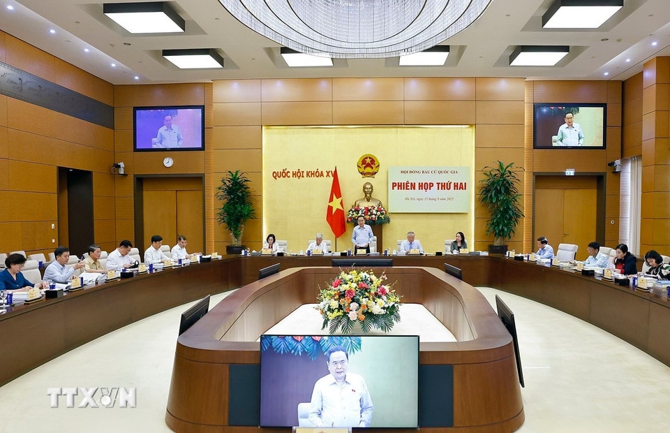 chu-tich-quoc-hoi-chu-tri-phien-hop-thu-hai-hoi-dong-bau-cu-quoc-gia-15-3.jpg