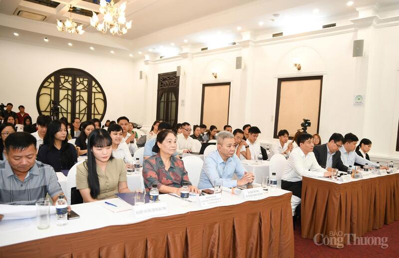 Các đại biểu tham dự hội nghị. Ảnh: Nam Nguyễn