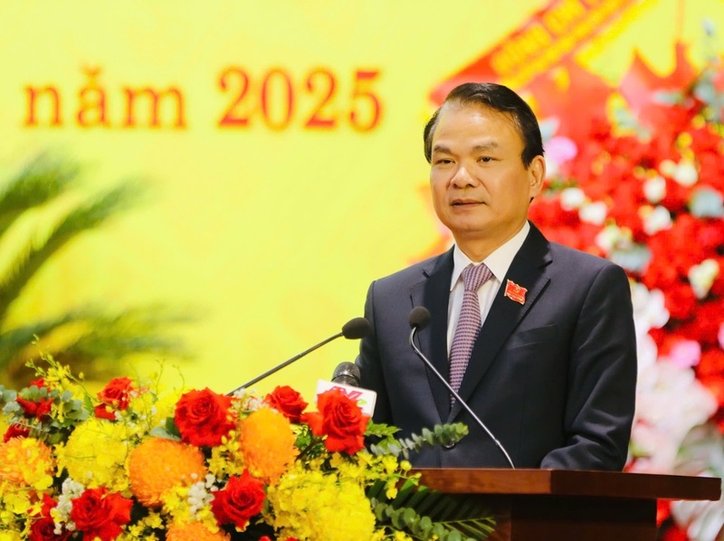 Ông Đặng Xuân Phong phát biểu tại Đại hội Đảng bộ tỉnh Ninh Bình sáng 1/10.