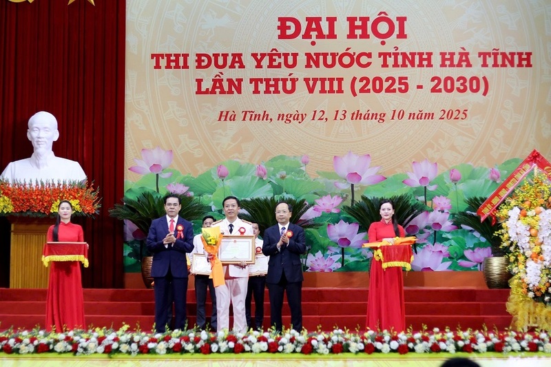 Phó Chủ tịch nước dự Đại hội Thi đua yêu nước tỉnh Hà Tĩnh - 5