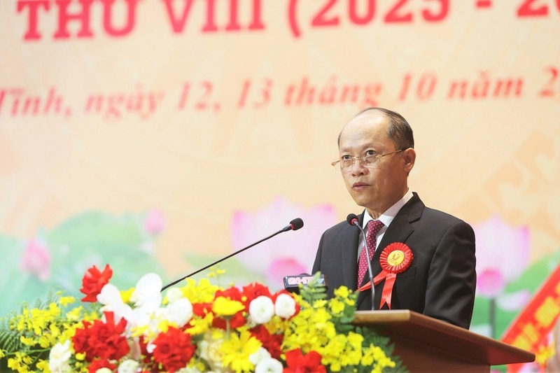 Ông Nguyễn Hồng Lĩnh, Phó Bí thư Tỉnh ủy Hà Tĩnh phát biểu bế mạc Đại hội. Ảnh: Thành Sen