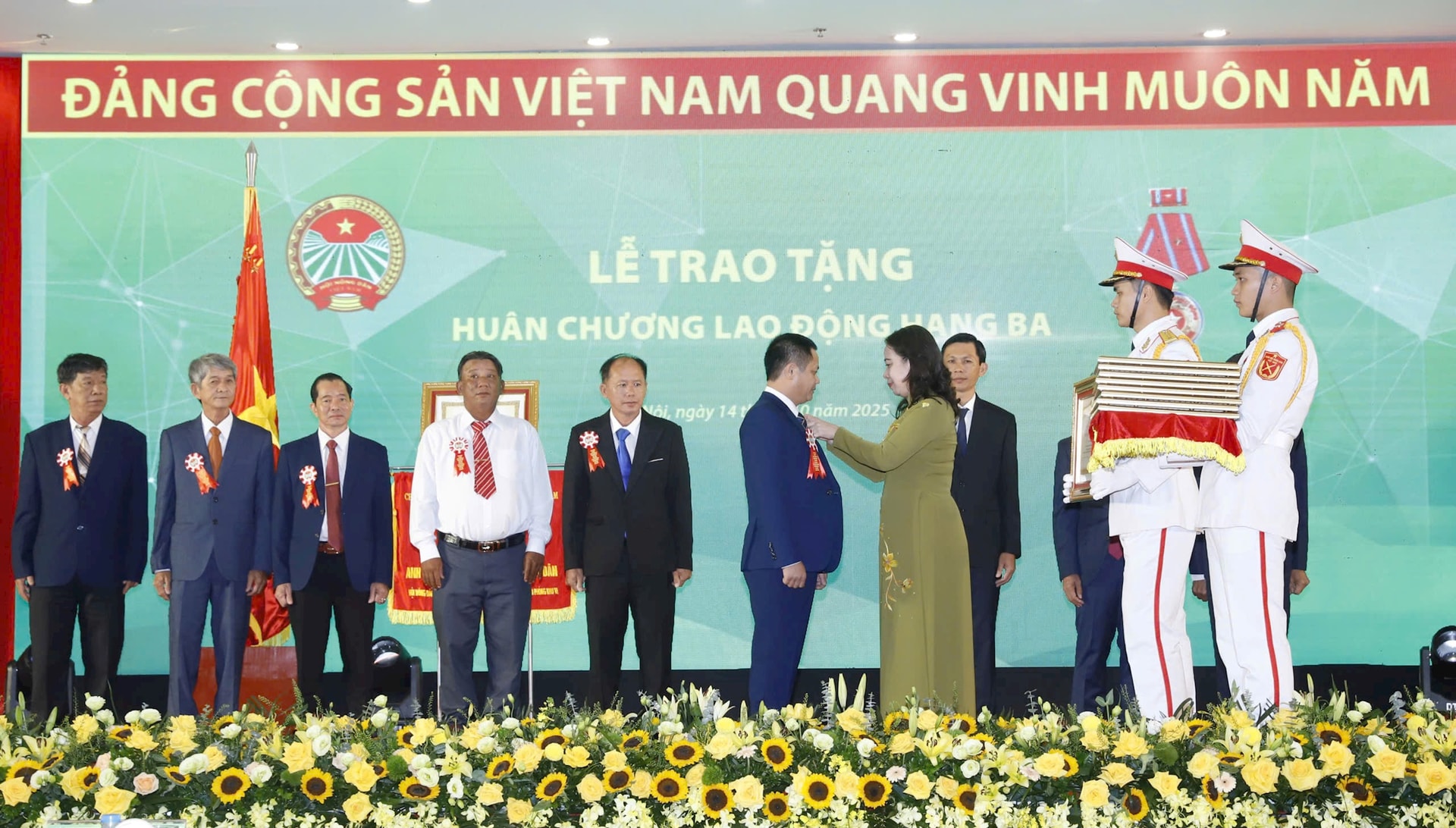 nong-dan.jpg