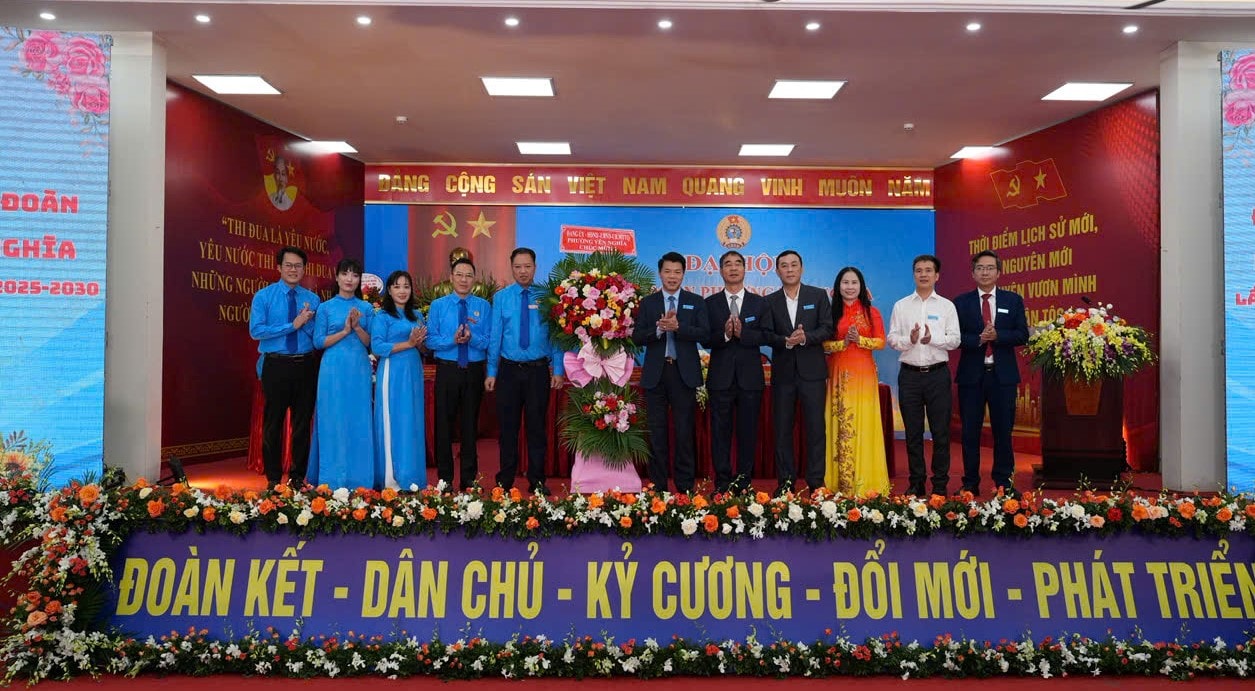 yn-lanh-dao-phuong-tang-hoa-dh(1).jpg