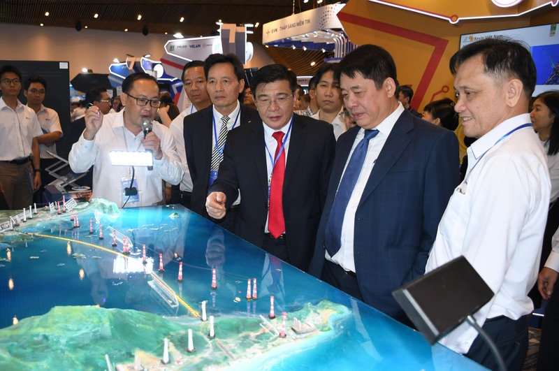 Hàng trăm thiết bị, công nghệ quy tụ tại Triển lãm Công nghệ điện lực 2025 - 4