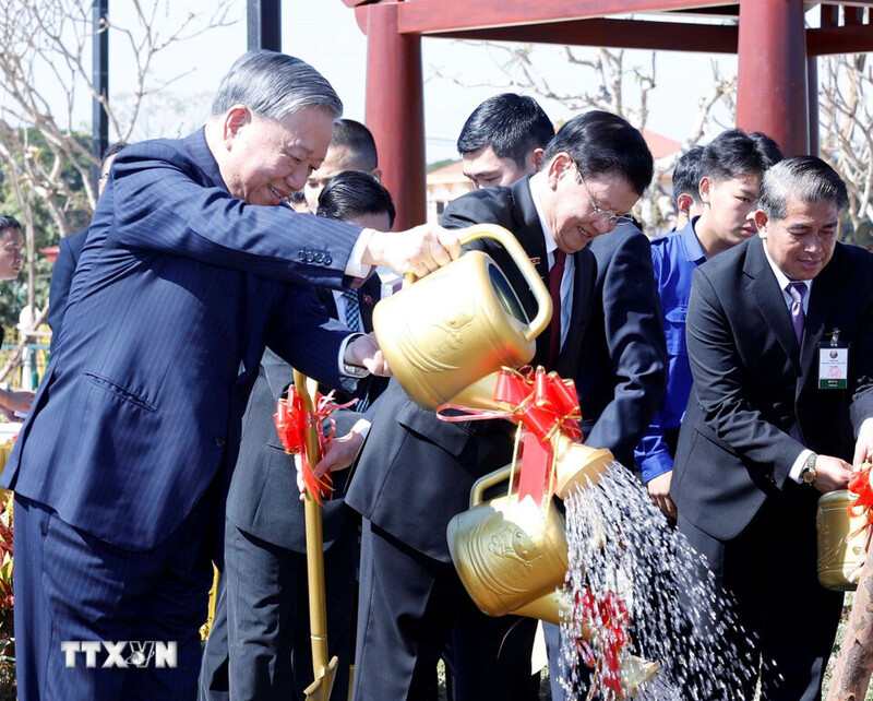 Công viên Hữu nghị Lào - Việt Nam trở thành tài sản tinh thần quý báu, trường tồn cùng mối quan hệ hữu nghị giữa hai nước Ảnh: TTXVN.