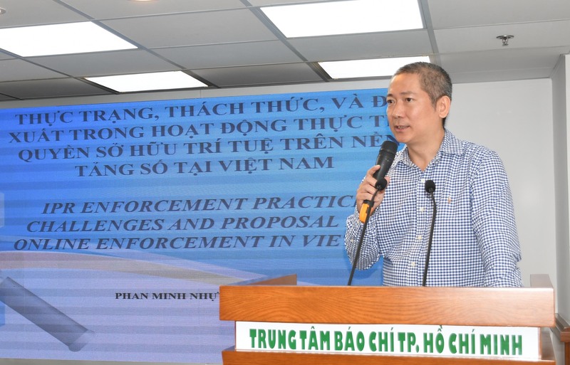 Ông Phan Minh Nhựt - Chủ tịch Hiệp hội Chống hàng giả và Bảo vệ quyền sở hữu trí tuệ của doanh nghiệp FDI tại Việt Nam. Ảnh: Minh Khuê