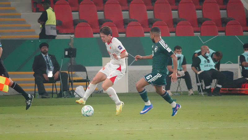 Viktor Lê chơi tròn vai trận đầu đá chính. Ảnh: Ted Trần