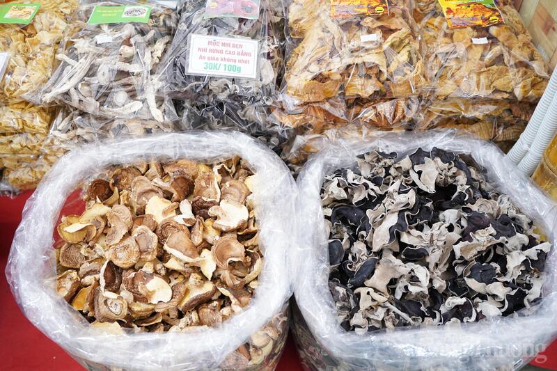 Đặc sản vùng miền ‘hút khách’ tại Hội chợ Mùa Xuân năm 2026 - 5