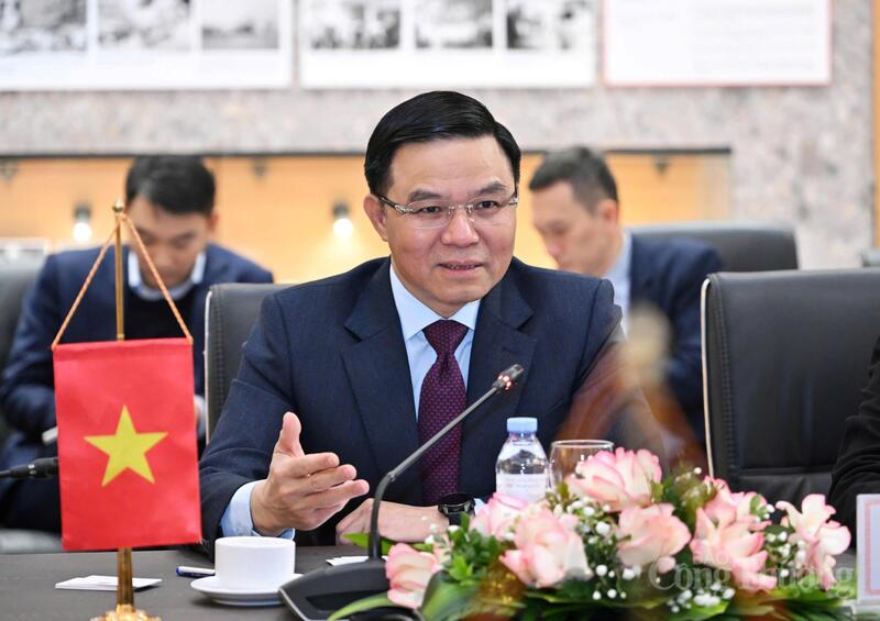 Quyền Bộ trưởng Bộ Công Thương Lê Mạnh Hùng đánh giá cao tiềm năng hợp tác năng lượng giữa Việt Nam và Na Uy nói riêng cũng như khối EFTA nói chung.