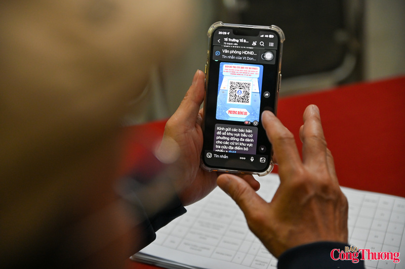 Các thông tin mới nhất được Bí thư Chi bộ, Tổ trưởng hòm phiếu số 8, khu vực bầu cử số 2 thường xuyên cập nhật trên các nhóm cư dân.