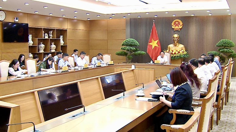 Phó Thủ tướng đặc biệt nhấn mạnh liên quan đến việc cung cấp dịch vụ pháp lý, quan điểm chỉ đạo là cung cấp dịch vụ pháp lý trên tinh thần phục vụ nhân dân, hoàn toàn miễn phí. Ảnh: VGP/Thu Sa