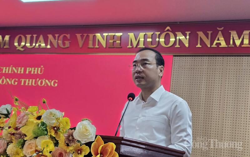 Đồng chí Trần Quang Huy - Uỷ viên Ban Thường vụ Đảng uỷ Bộ, Trưởng ban Tổ chức Đảng uỷ Bộ và Vụ trưởng Vụ Tổ chức cán bộ phát biểu khai mạc lớp bồi dưỡng