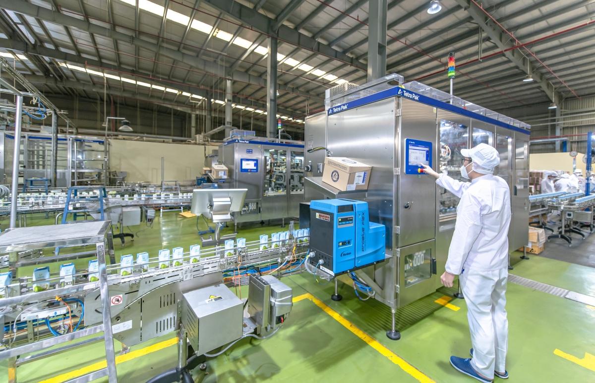 Nhà máy thông minh giúp doanh nghiệp giảm hơn 90% lao động