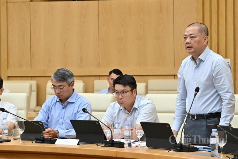 Bộ trưởng Lê Mạnh Hùng làm việc với Cục Quản lý và Phát triển thị trường trong nước - 5