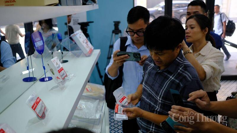 Kiểm soát các gian hàng trên thương mại điện tử để kiểm soát, ngăn chặn hàng giả, hàng vi phạm sở hữu trí tuệ.
