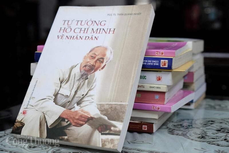 Những tác phẩm về Chủ tịch Hồ Chí Minh của PGS.TSTrần Quang Nhiếp