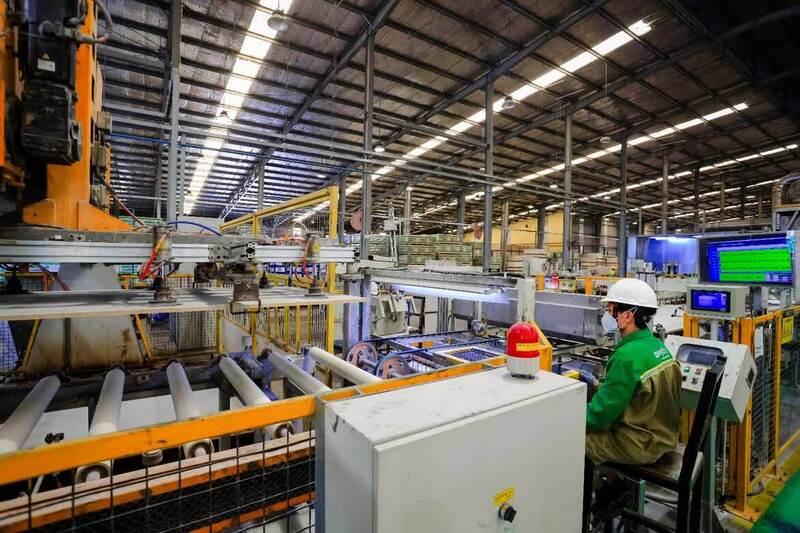Nâng cao năng lực làm chủ công nghệ vật liệu, cơ khí chế tạo tạo sức bật cho nền kinh tế. Ảnh: Hải Đăng