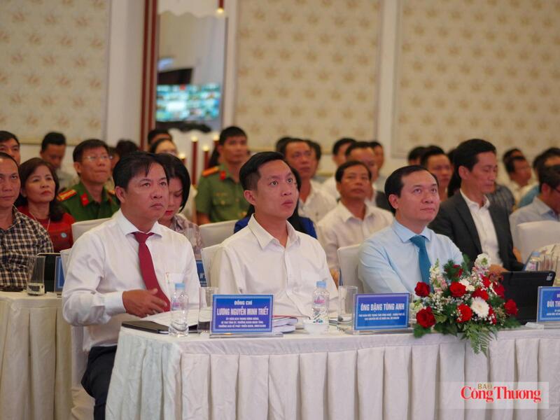 Các đại biểu tham dự hội thảo. Ảnh: Lê Sơn