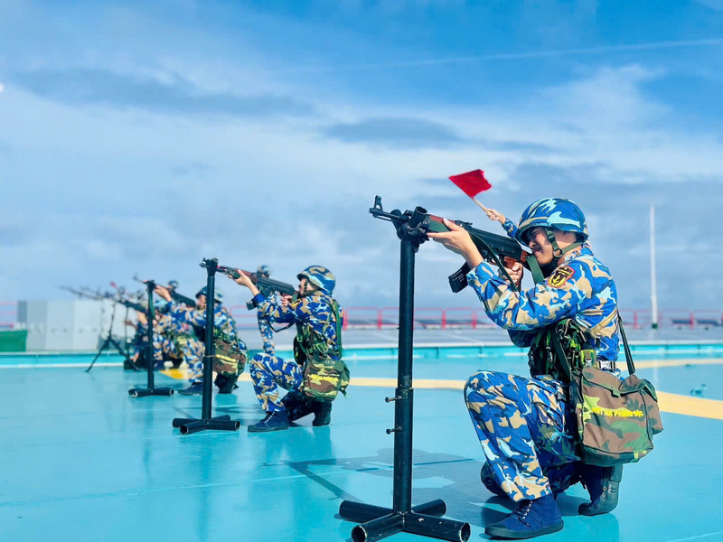 Nhà giàn DK1: Cột mốc chủ quyền thiêng liêng giữa biển khơi - 4