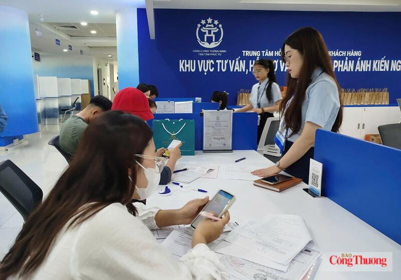Hà Nội ban hành quy định nâng bậc lương trước thời hạn và nâng lương vượt một bậc. Ảnh: Hải Sơn