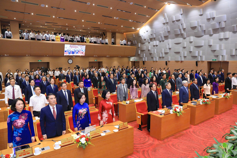 Các đại biểu dự lễ khai mạc kỳ họp thứ năm, Hội đồng nhân dân thành phố Hà Nội khóa XVII. Ảnh: BTC