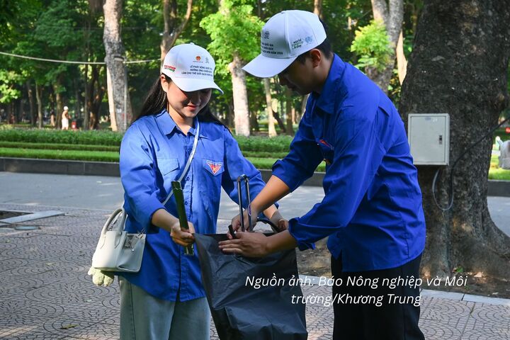 856 kg chất thải tái chế được thu hồi chỉ trong một buổi sáng ngày 20/9 tại Hà Nội.