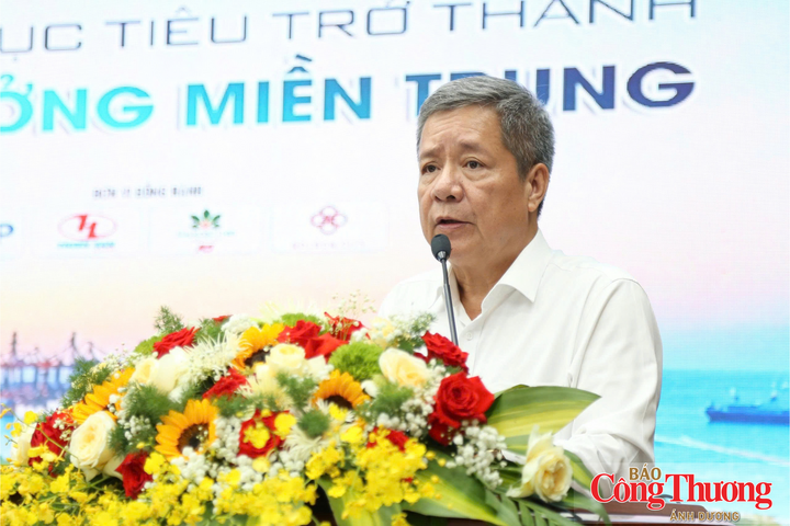Ông Bùi Quốc Hùng, Phó Cục Điện lực (Bộ Công Thương) đánh giá, Quảng Ngãi có nhiều điều kiện để hình thành trung tâm năng lượng có tầm vóc quốc gia, với hạt nhân là Khu kinh tế Dung Quất