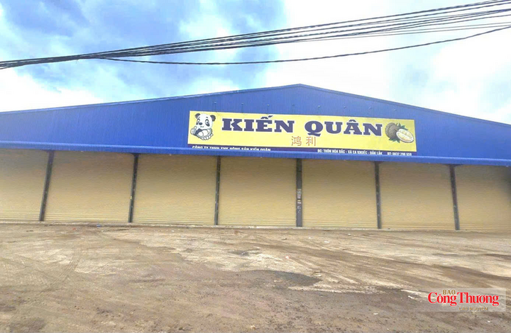 Một trong những kho sầu riêng xây dựng không đúng với giấy phép được cấp.