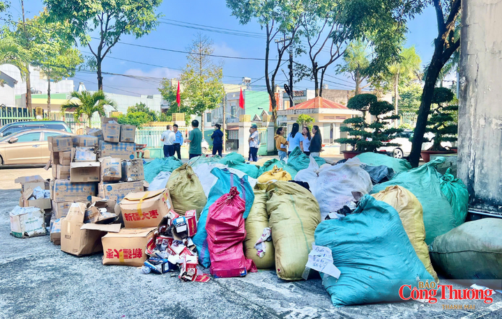 Hội đồng tiêu hủy tài sản là tang vật vi phạm hành chính bị tịch thu của Chi cục Quản lý thị trường Gia Lai triển khai tiêu hủy số tài sản, hàng hóa vi phạm theo quy định.