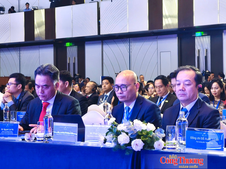 Thứ trưởng Bộ Công Thương Lương Hoàng Thái tham dự phiên toàn thể cấp cao của Diễn đàn Kinh tế Mùa thu.