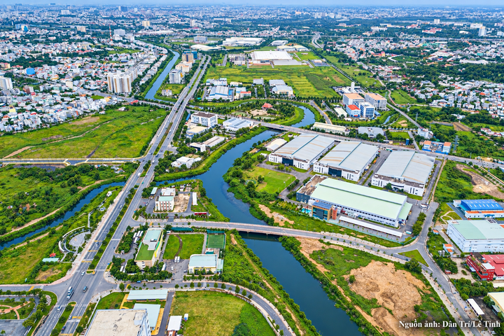 TP. Hồ Chí Minh đề xuất cơ chế huy động nguồn lực phát triển đồng bộ hạ tầng các khu công nghệ cao, nâng cao hiệu quả thu hút đầu tư.