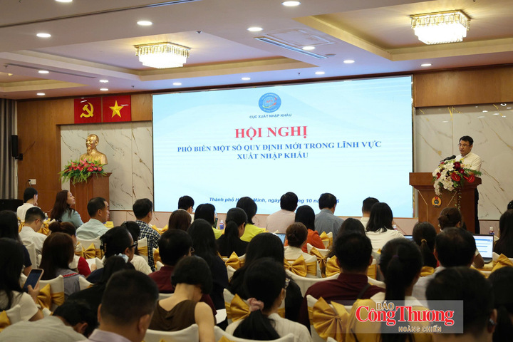 Quang cảnh hội nghị